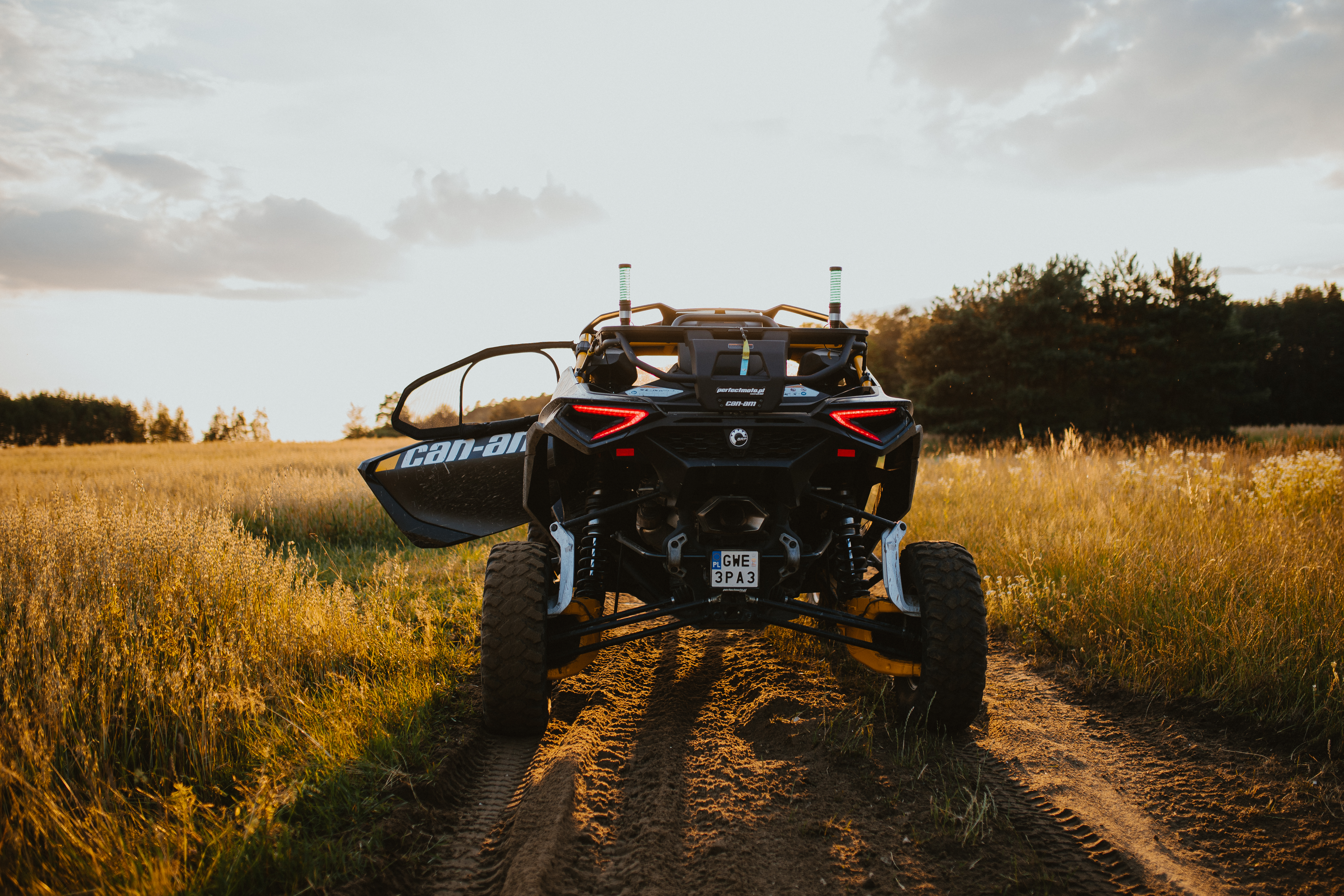 Can-Am Maverick R — zdjęcie 7