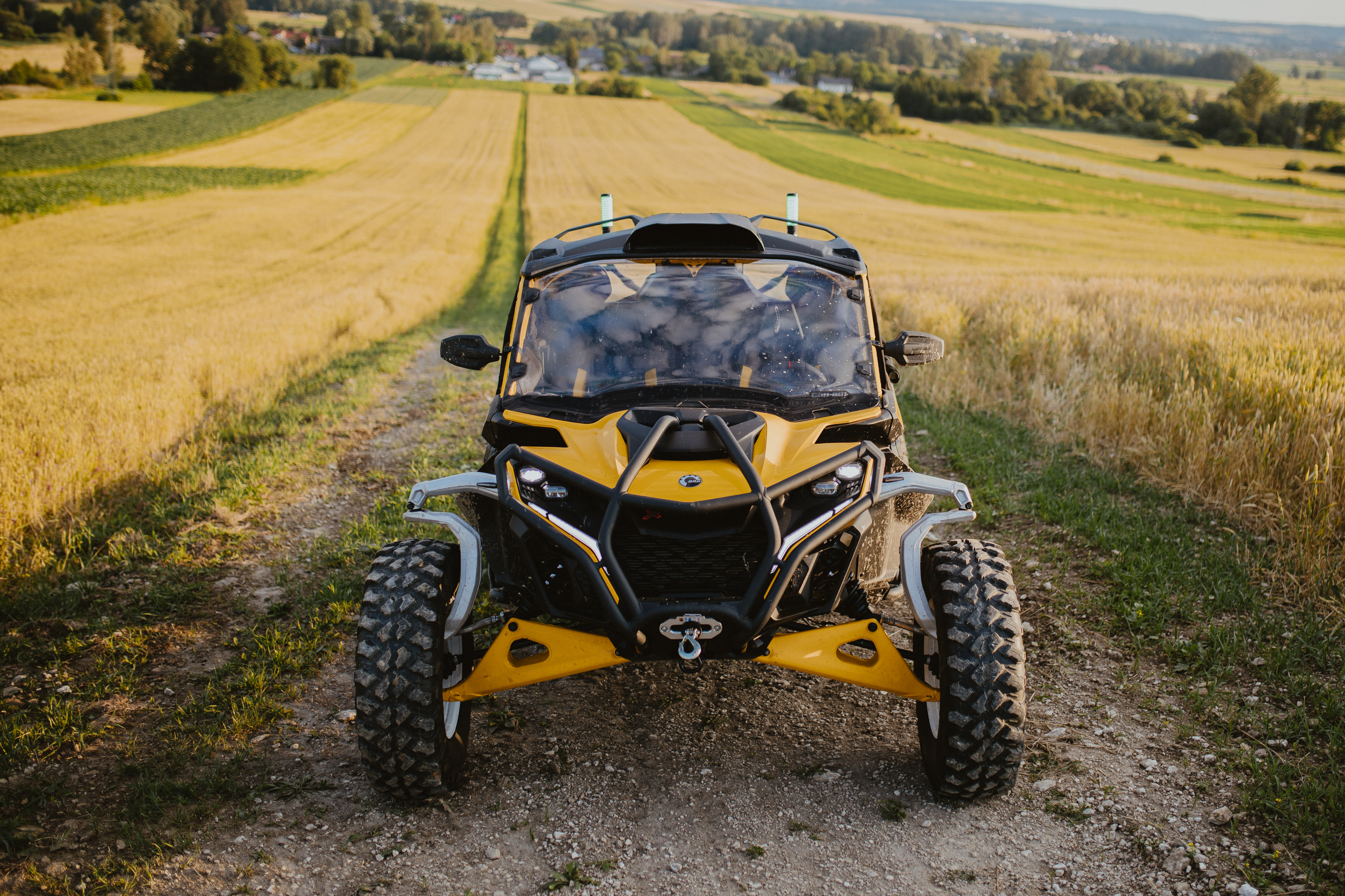 Can-Am Maverick R — zdjęcie 9